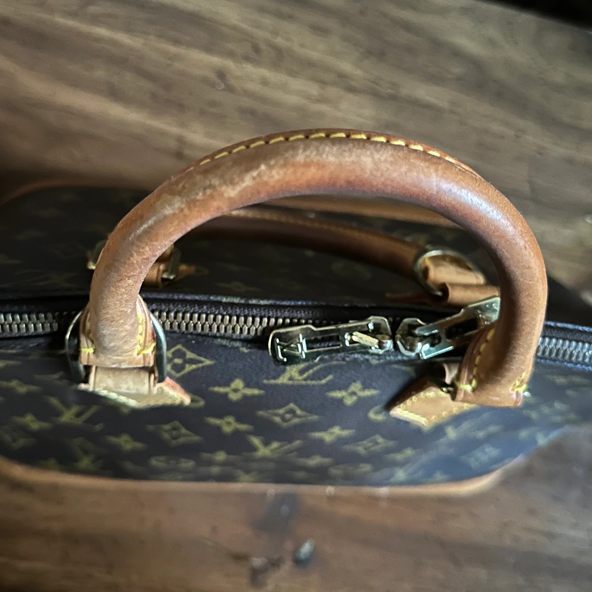 Vintage Louis Vuitton 1996 Monogram Alma PM Bag - Image 8