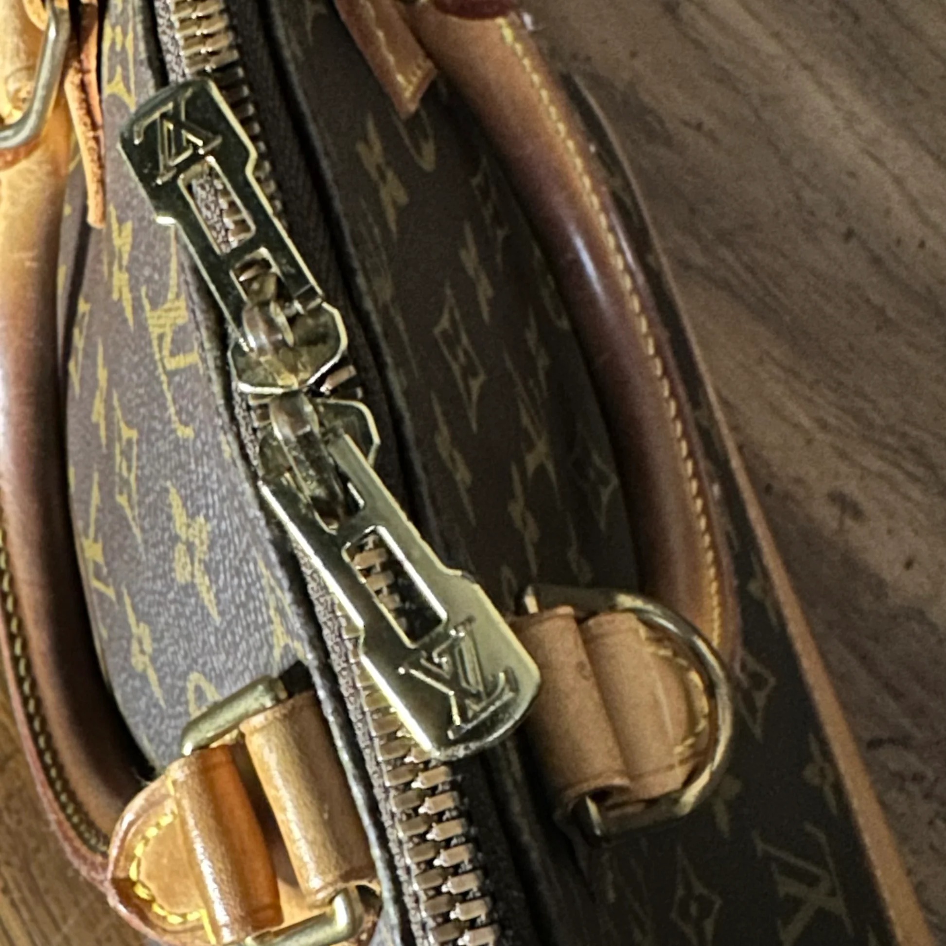 Vintage Louis Vuitton 1996 Monogram Alma PM Bag - Image 5